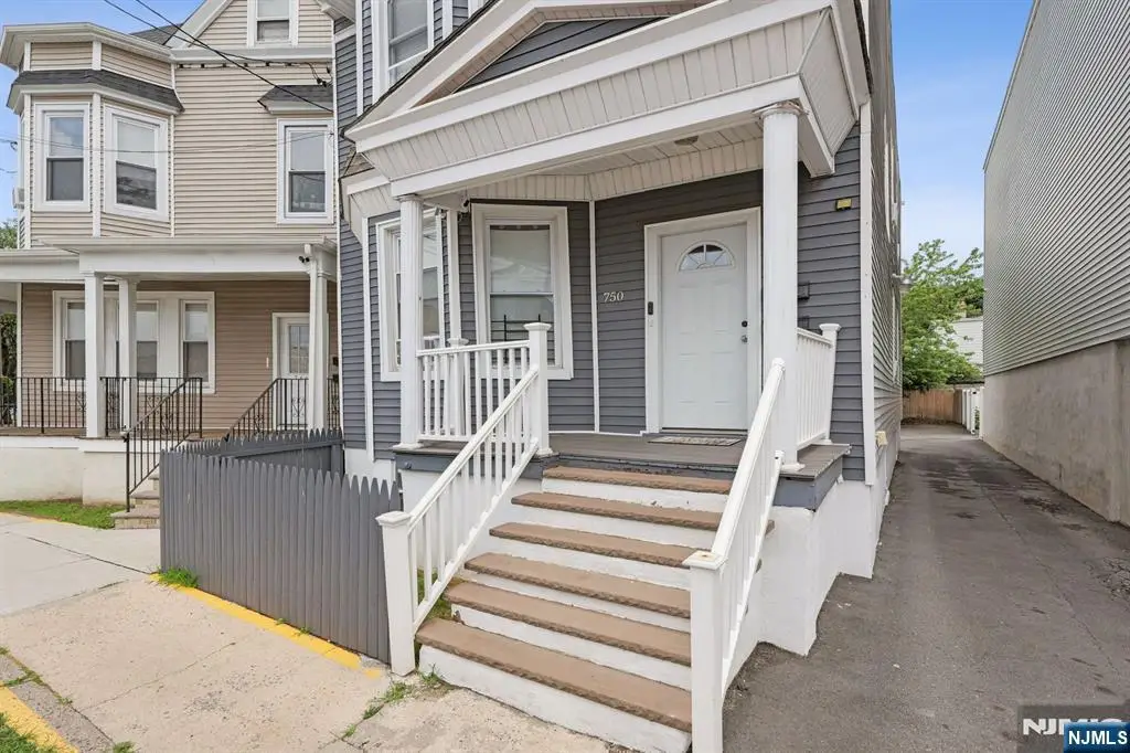 750 S 17th Street, Newark, NJ 07103 - Image #1