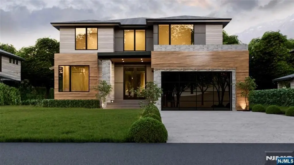 10 Center Street, Cresskill, NJ 07626 - Image #1