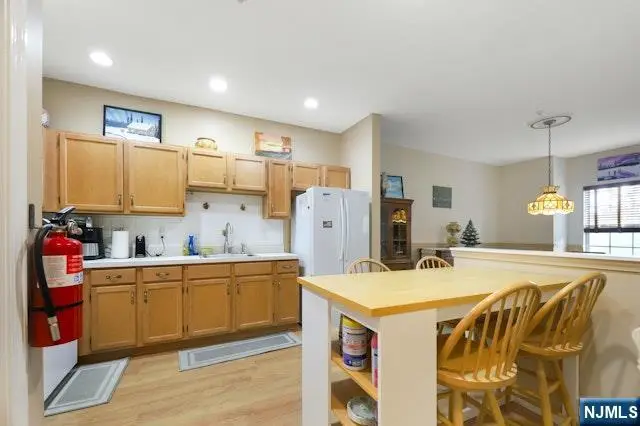 7423 Richmond Road, West Milford, NJ 07480 - Image #3