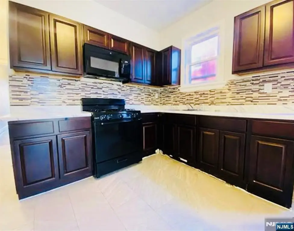 464 Avon Avenue, Newark, NJ 07108 - Image #1