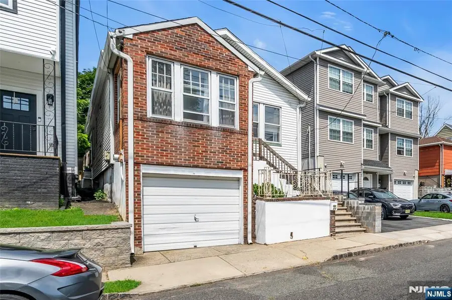 31 Mount Prospect Avenue, Belleville, NJ 07109 - Image #3