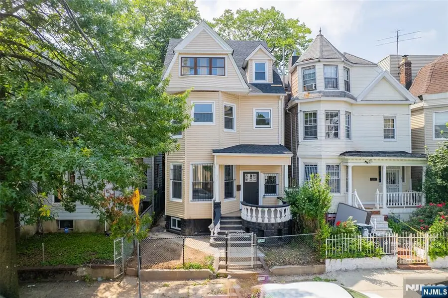 235 7th, Newark, NJ 07103 - Image #2