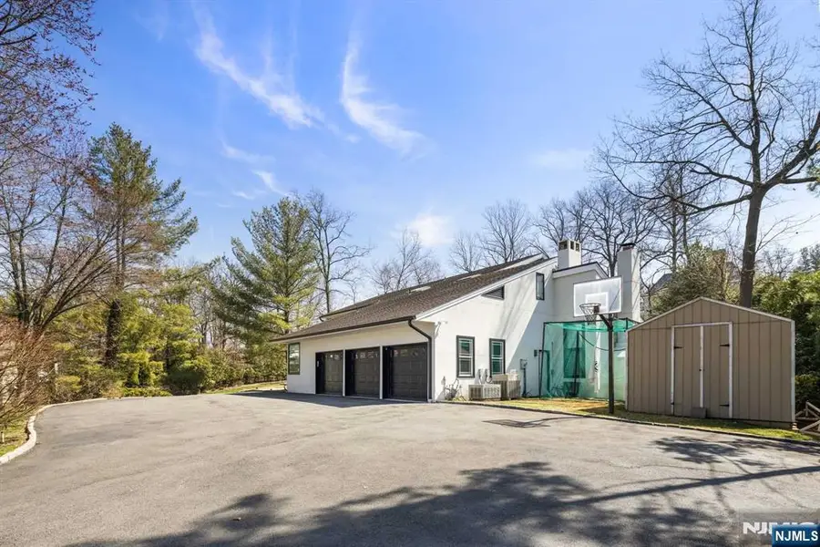 1 Hemlock Drive, Cresskill, NJ 07626 - Image #2