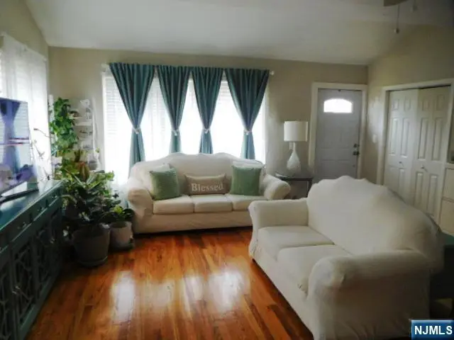 227 Beechwood Avenue, Bogota, NJ 07603 - Image #3