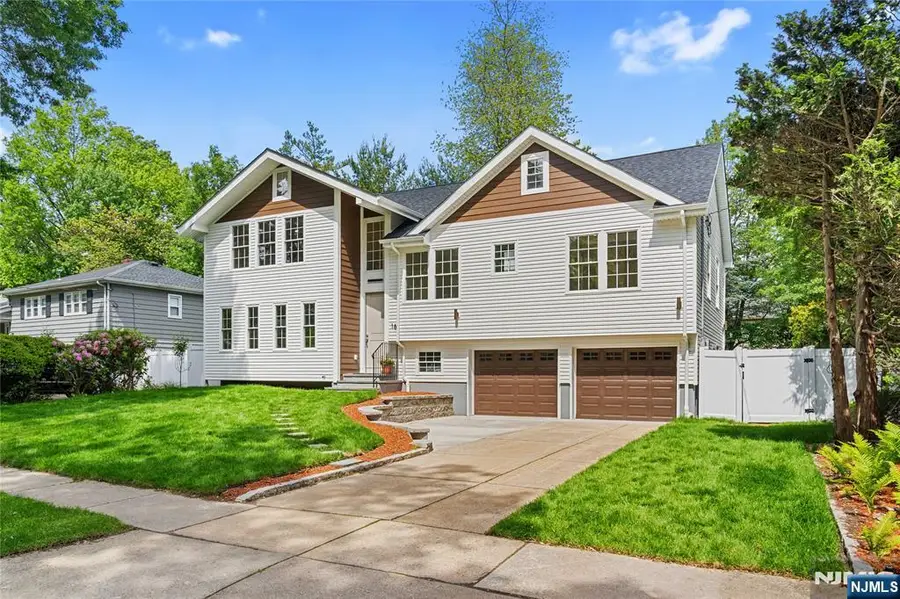 16 Coles Court, River Edge, NJ 07661 - Image #2