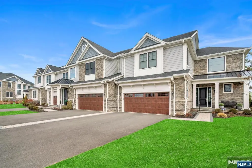 179 Woodmont Circle, River Vale, NJ 07675 - Image #1