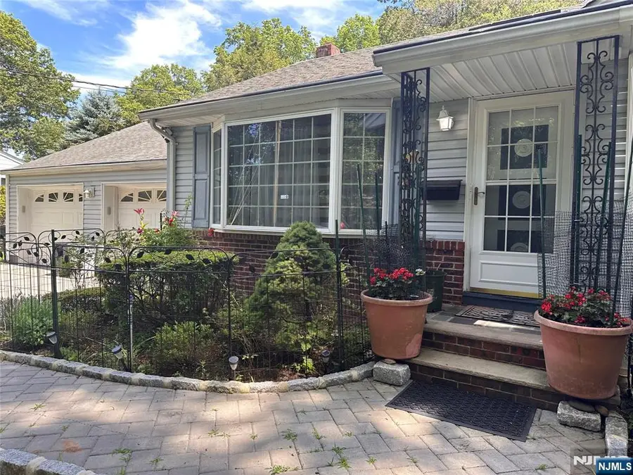 26 Garnett Place, Norwood, NJ 07648 - Image #2
