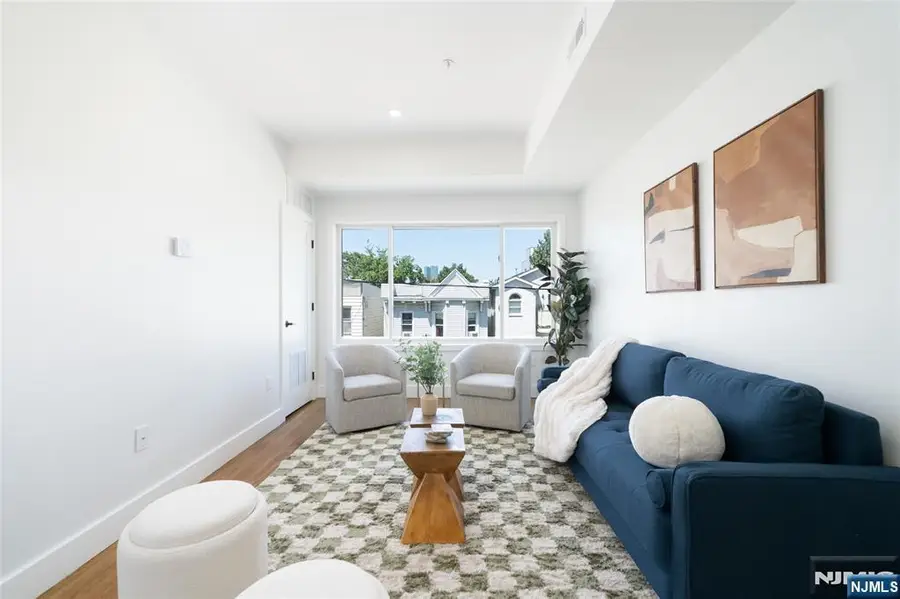 67 Virginia Avenue 3, Jersey City, NJ 07304 - Image #2