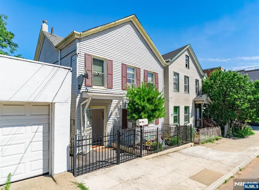 29 Dover Street, Paterson, NJ 07501 - Image #3