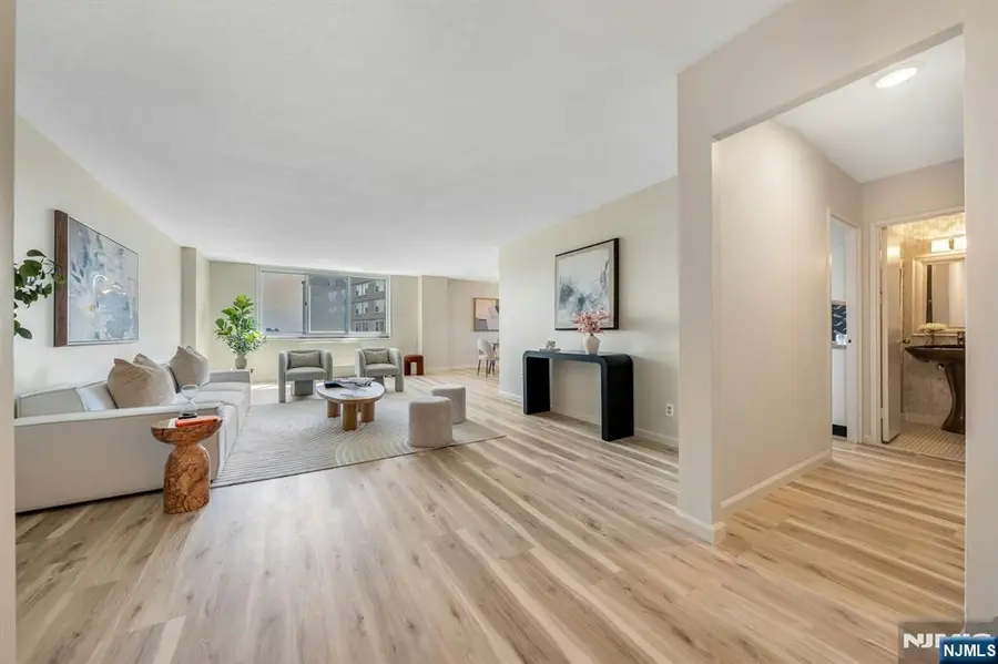 2150 Center Avenue 10G, Fort Lee, NJ 07024 - Image #2