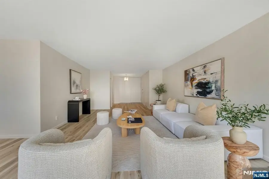 2150 Center Avenue 10G, Fort Lee, NJ 07024 - Image #3