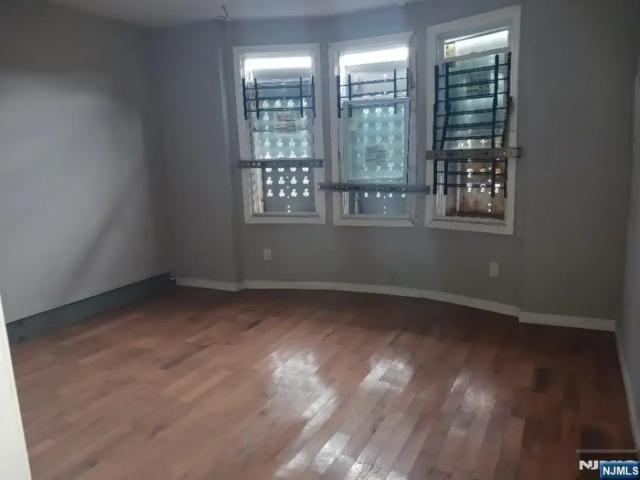 648 11th Street, Newark, NJ 07103 - Image #3