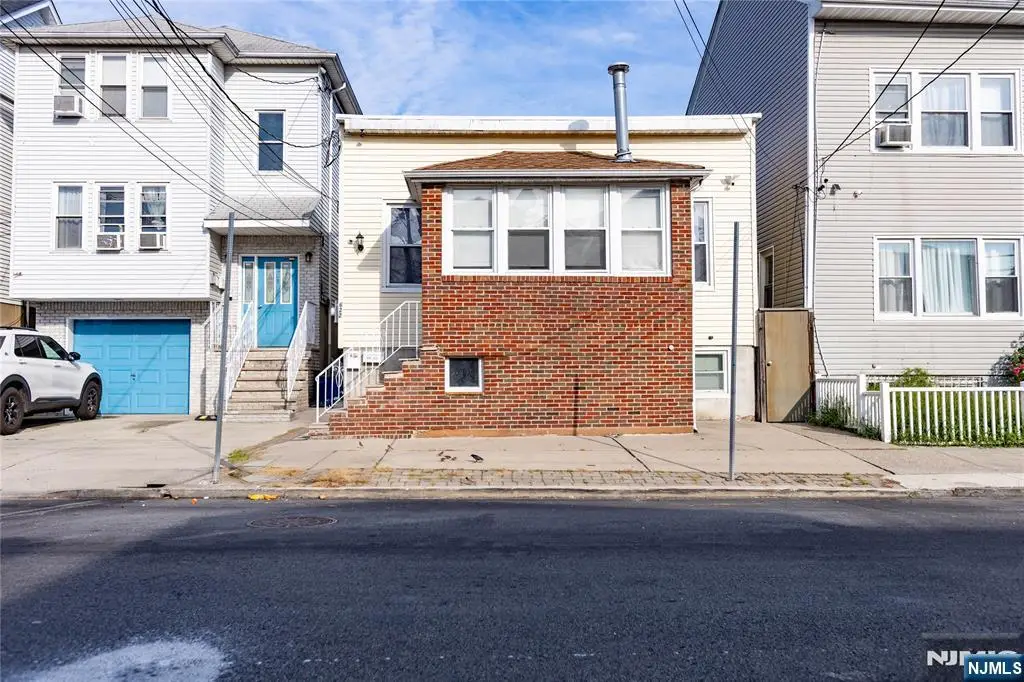 622 N 9th Street, Newark, NJ 07107 - Image #1