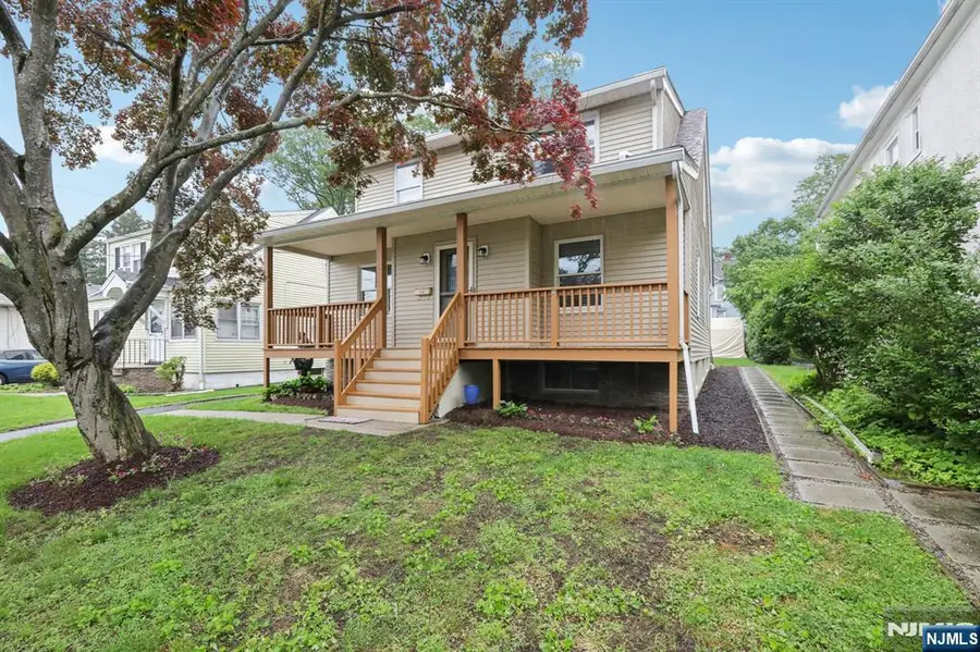 55 Harrison Avenue, Waldwick, NJ 07463 - Image #3