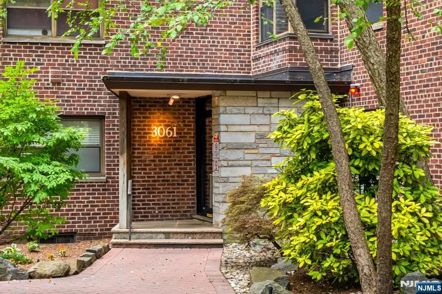 3061 Edwin Avenue 3E, Fort Lee, NJ 07024 - Image #2