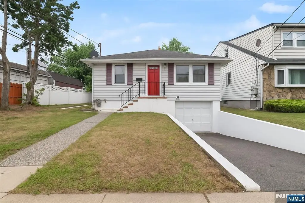 32 Pasadena Avenue, Lodi, NJ 07644 - #1