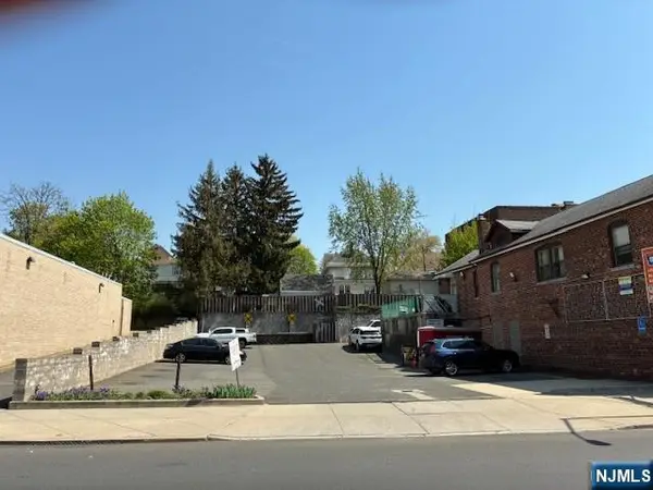 510 Broad Avenue, Ridgefield, NJ 07657