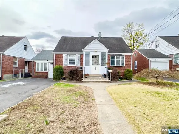 68 17th Avenue, Elmwood Park, NJ 07407