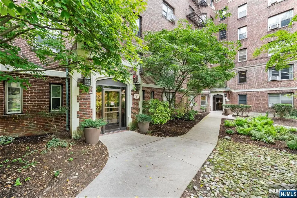 100 E Palisade Avenue B22, Englewood, NJ 07631 - Image #1