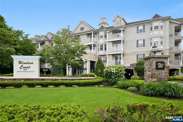 175 Rochelle Avenue 323, Rochelle Park, NJ 07662