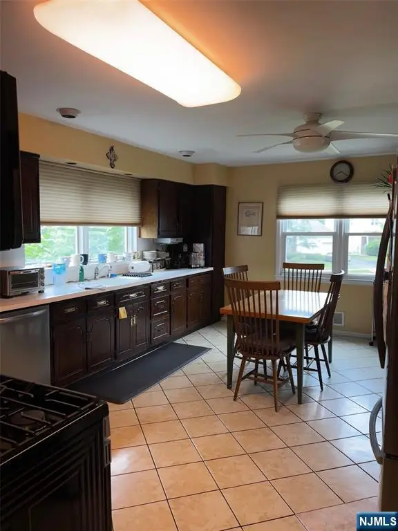 104 Trinity Court, Paramus, NJ 07652 - Image #2