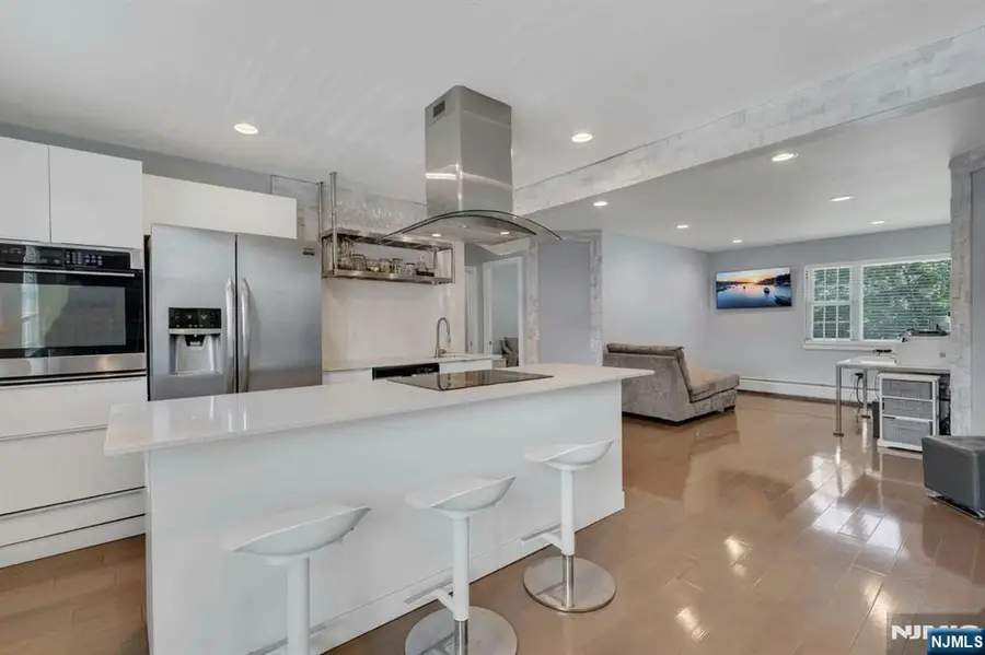 1309 Valley Road B, Wayne, NJ 07470 - Image #3