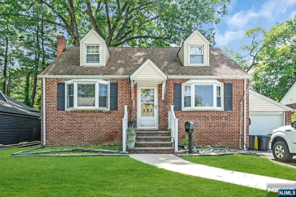 352 Birchwood Road, New Milford, NJ 07646 - Image #1