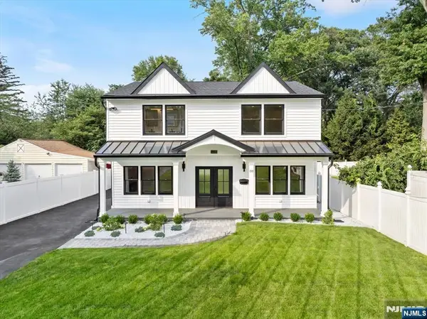 199 Midwood Road, Paramus, NJ 07652