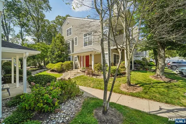 1194 Richmond Road, Mahwah, NJ 07430