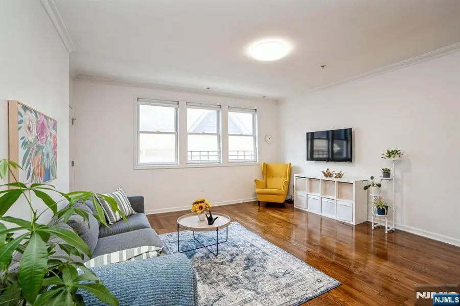 22 Sylvan Street 3B, Rutherford, NJ 07070 - Image #2