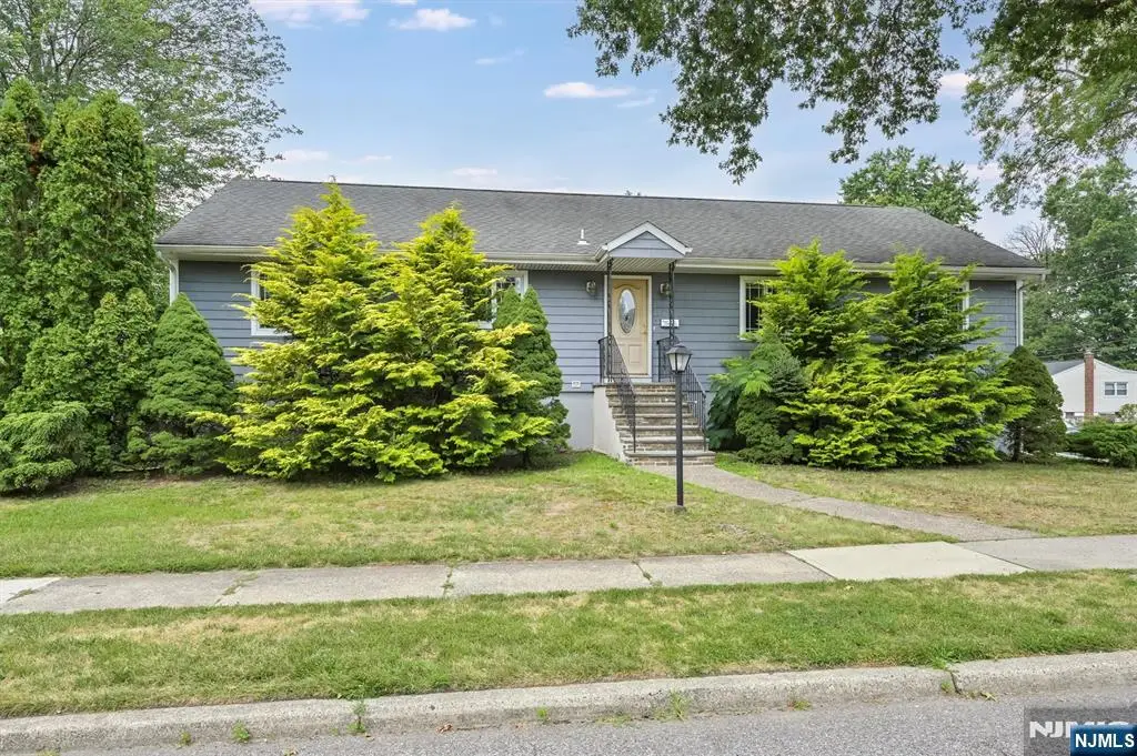 4 Jeffrey Road, Wayne, NJ 07470 - Image #1