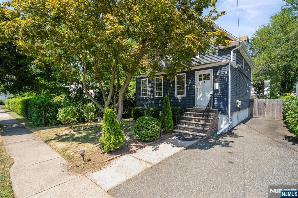 587 Kenwood Place, Teaneck, NJ 07666 - #1