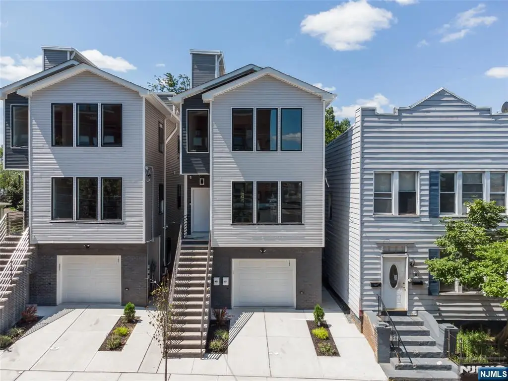 185 Gates Avenue, Jersey City, NJ 07305 - Image #1