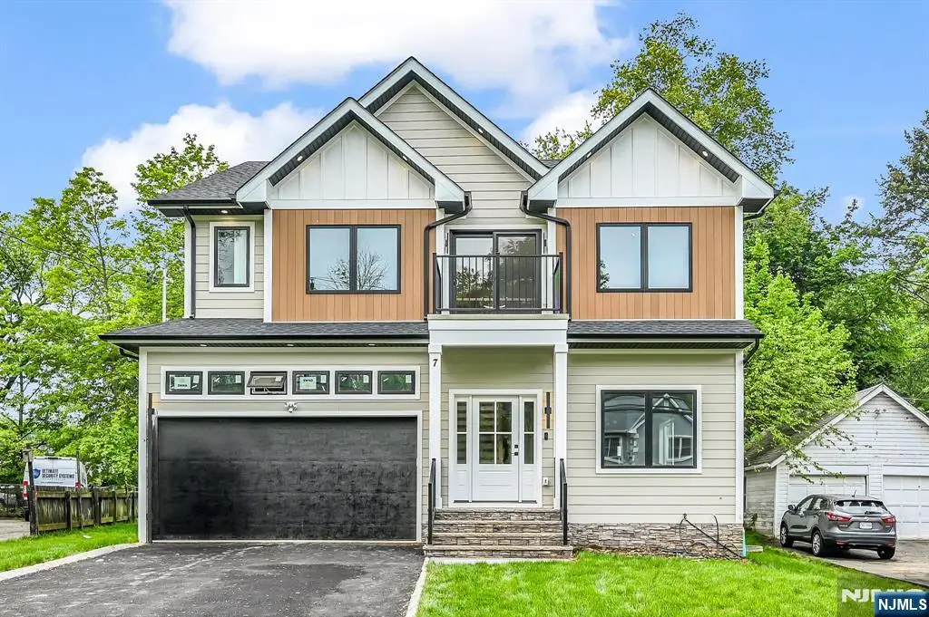 7 Royal Avenue, Livingston, NJ 07039 - Image #1