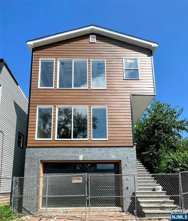 162 S 12th Street, Newark, NJ 07107 - Image #3