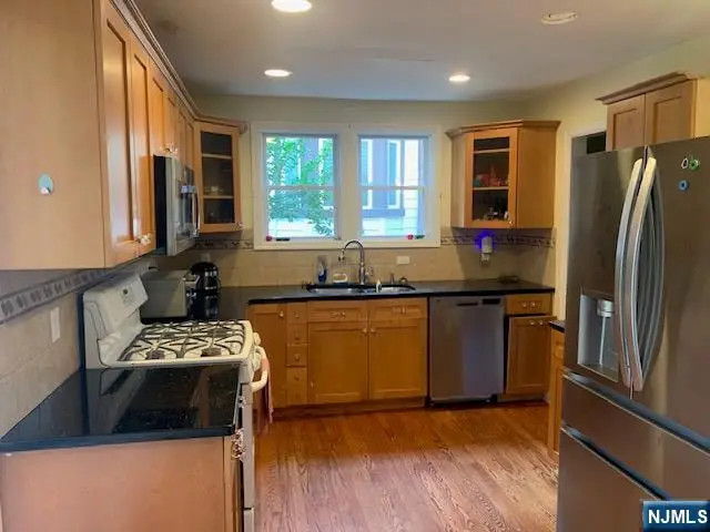 166 Herrick Avenue, Teaneck, NJ 07605 - Image #3