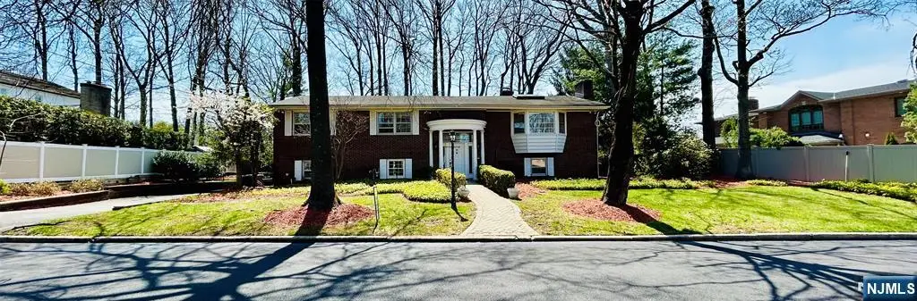 30 Reiner Place, Englewood Cliffs, NJ 07632 - #1