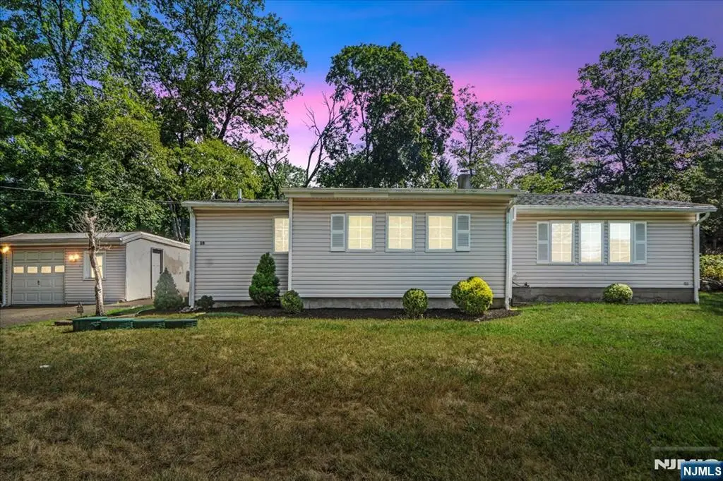 15 Dalewood Road, Wayne, NJ 07470 - #1