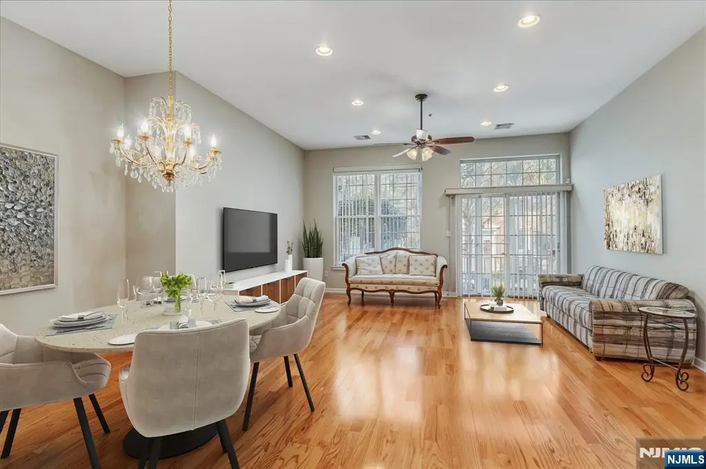 1302 Four Seasons Drive, Wayne, NJ 07470 - #1