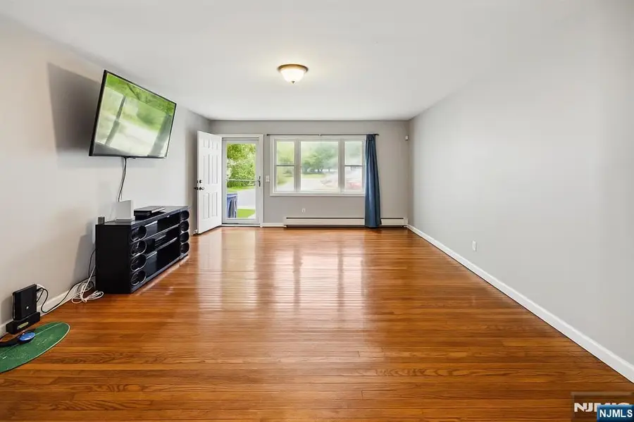 55 Morris Street, East Orange, NJ 07017 - Image #3