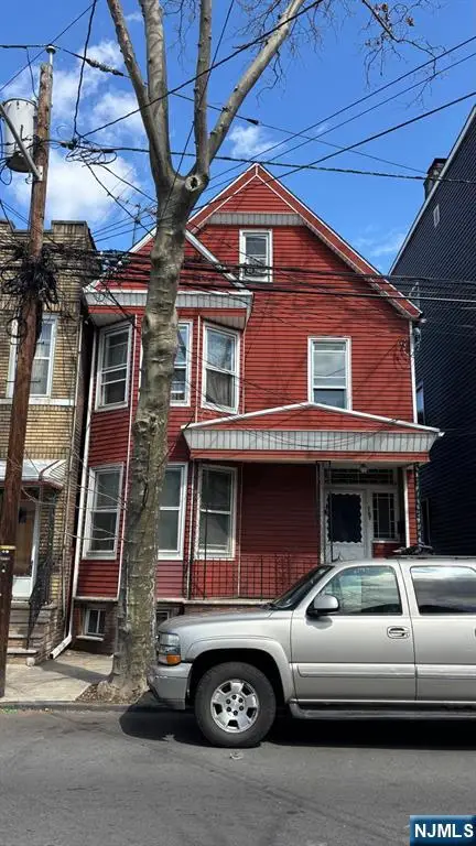 267 New York Avenue, Newark, NJ 07105