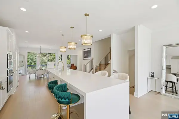 54 Goldfinch Drive, Upper Saddle River, NJ 07458