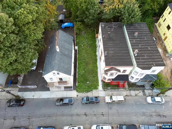 309 21st Street, Irvington, NJ 07111