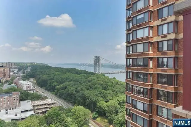 100 Old Palisade Road 3402, Fort Lee, NJ 07024 - Image #1