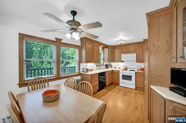 145 Mountain Circle, West Milford, NJ 07480