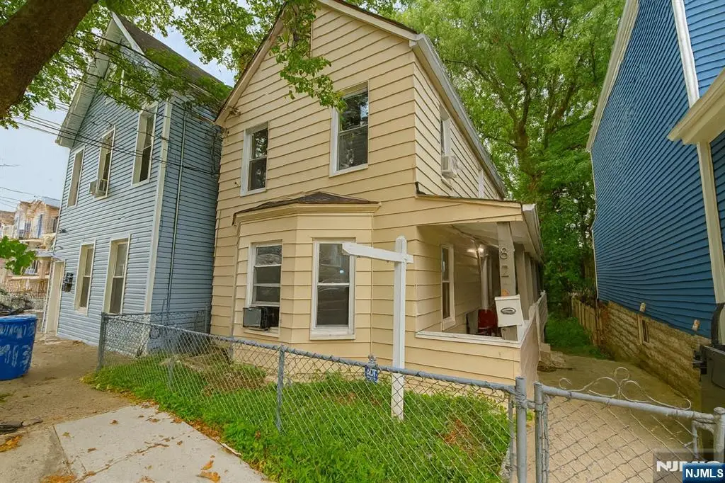 82 Palm Street, Newark, NJ 07106 - Image #1