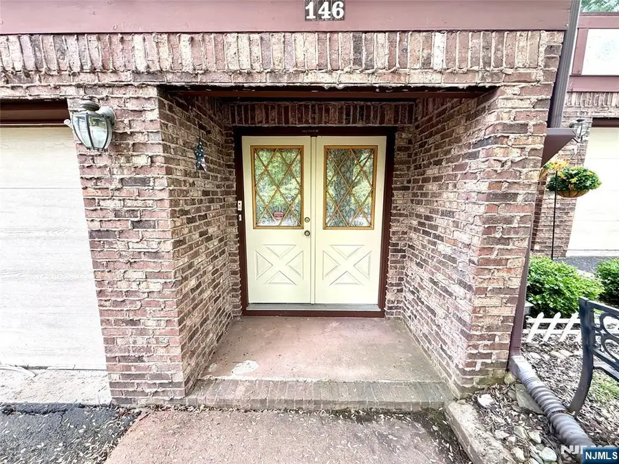 146 Garside Avenue 5, Wayne, NJ 07470 - Image #2