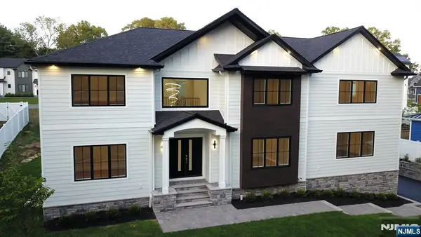 796 Wyckoff Avenue, Mahwah, NJ 07430