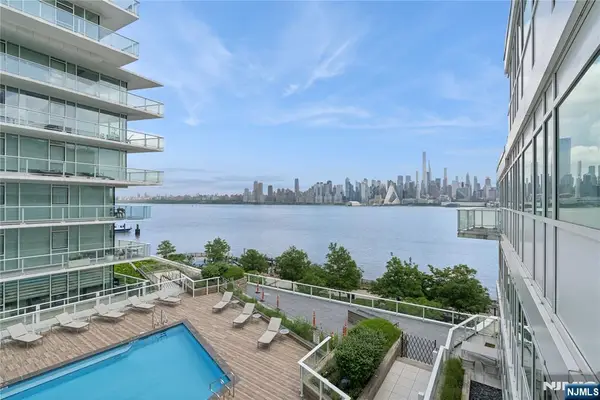 800 Ave At Port Imperial Boulevard 517, Weehawken, NJ 07086