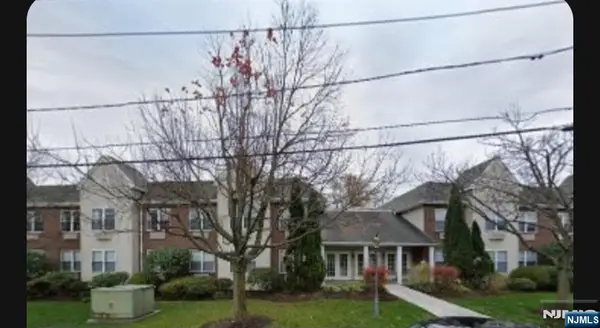 25 Crest Street 206, Westwood, NJ 07675